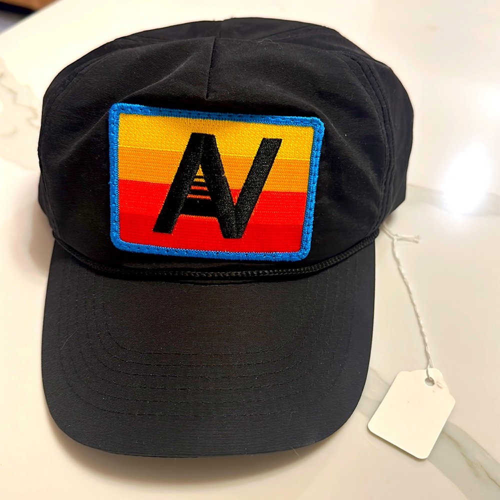 Logo Rainbow -Vintage Nylon Trucker Hat.